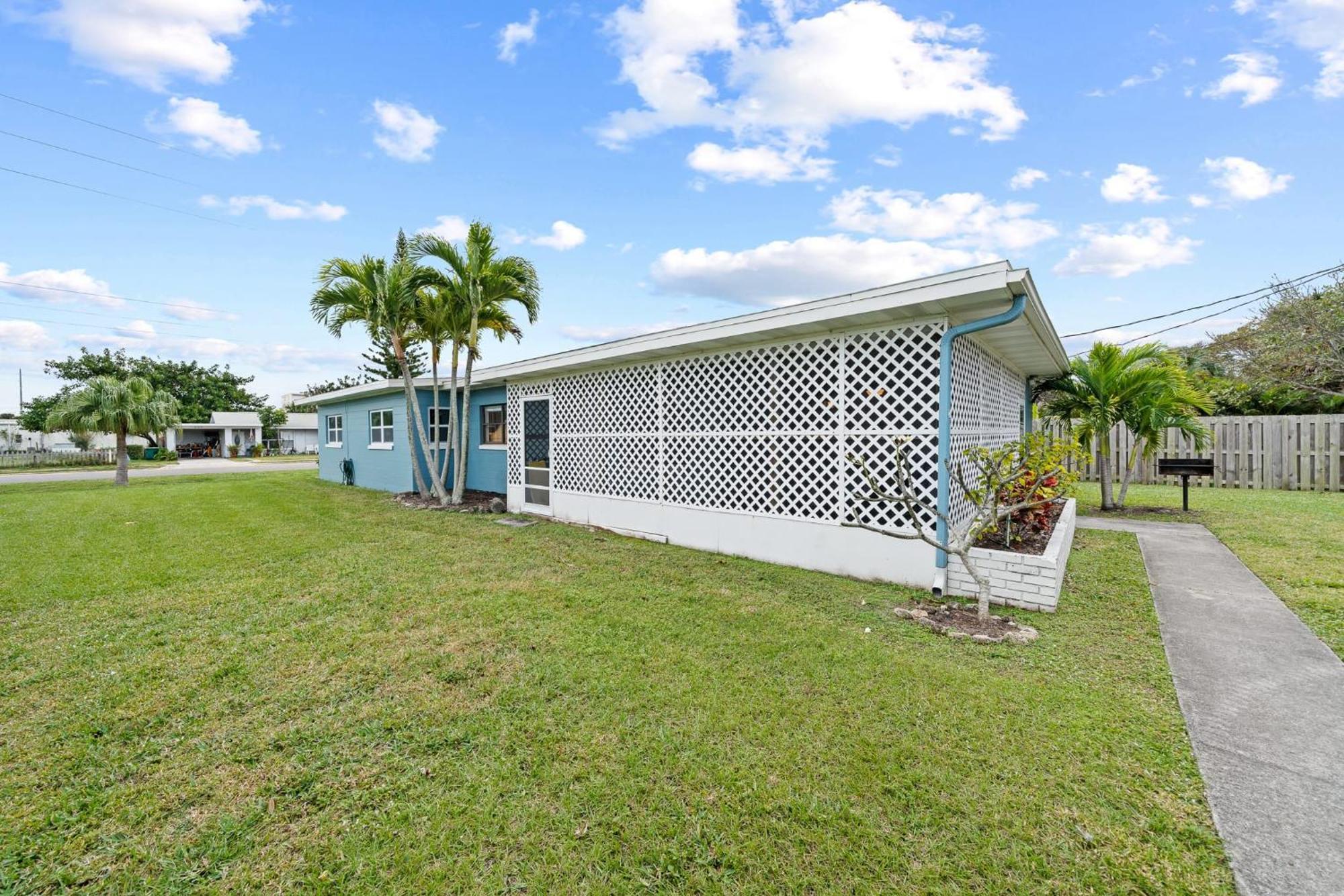 Uptown Cottage - Walk To The Beach And Restaurants Cocoa Beach Esterno foto